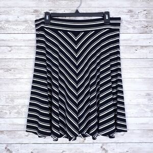 Loft Skater Skirt M Striped Black White 273
